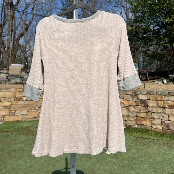 ERGE Designs Three-Quarter Sleeve Top - Picture 3 of 12